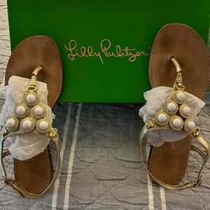 Lilly Pulitzer Beach Club Sandal Good Condition in Resort White Color Size 7.5